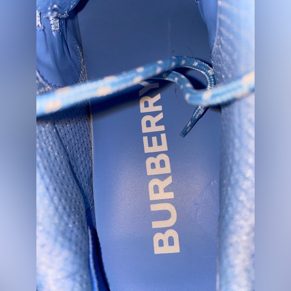 Burberry London Arthur monogram print shoes - Picture 7 of 8